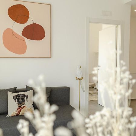 Appartamento Apulialux - Exclusive And Modern City View, Private Parking Bari Esterno foto