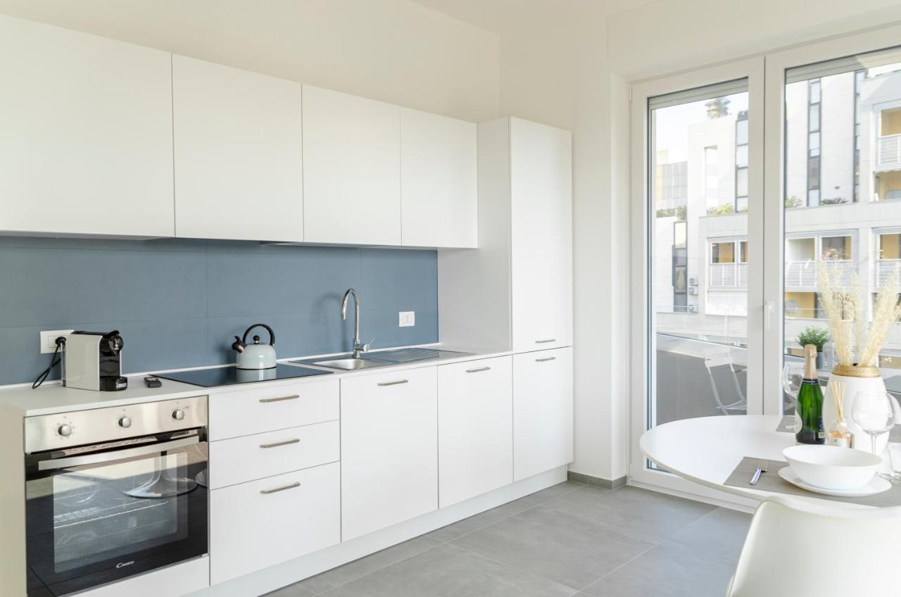 Appartamento Apulialux - Exclusive And Modern City View, Private Parking Bari Esterno foto
