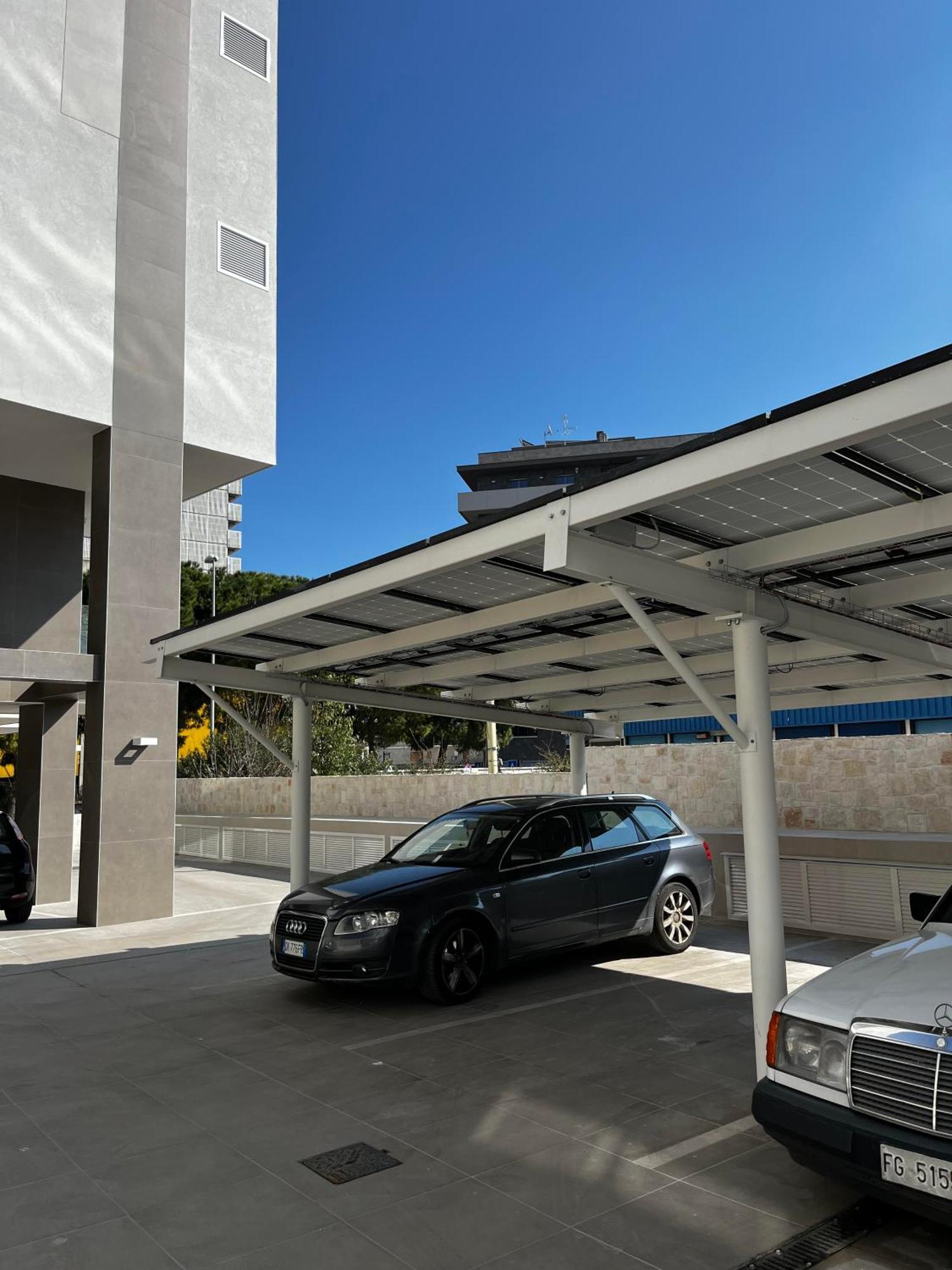 Appartamento Apulialux - Exclusive And Modern City View, Private Parking Bari Esterno foto